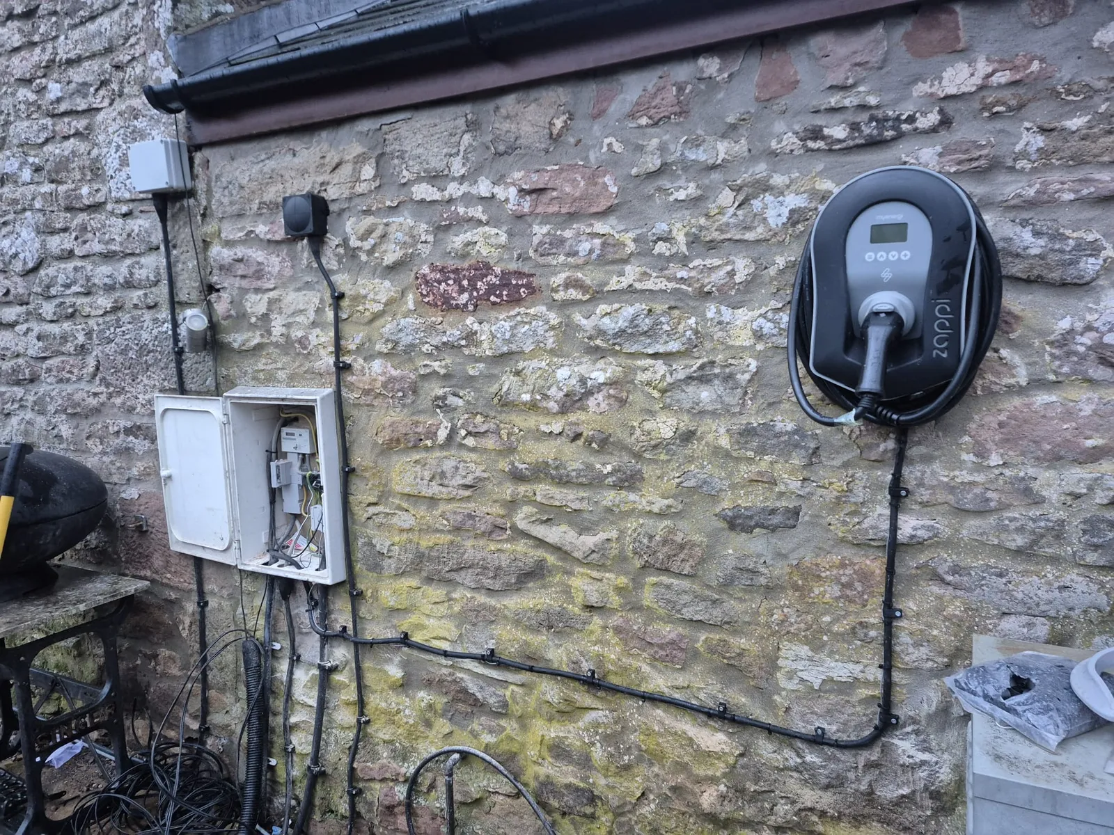 Roach — real KMM solar install, Ross-on-Wye HR9