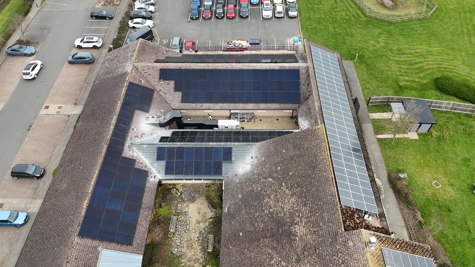 Commercial rooftop solar by KMM in Market Deeping, Lincolnshire